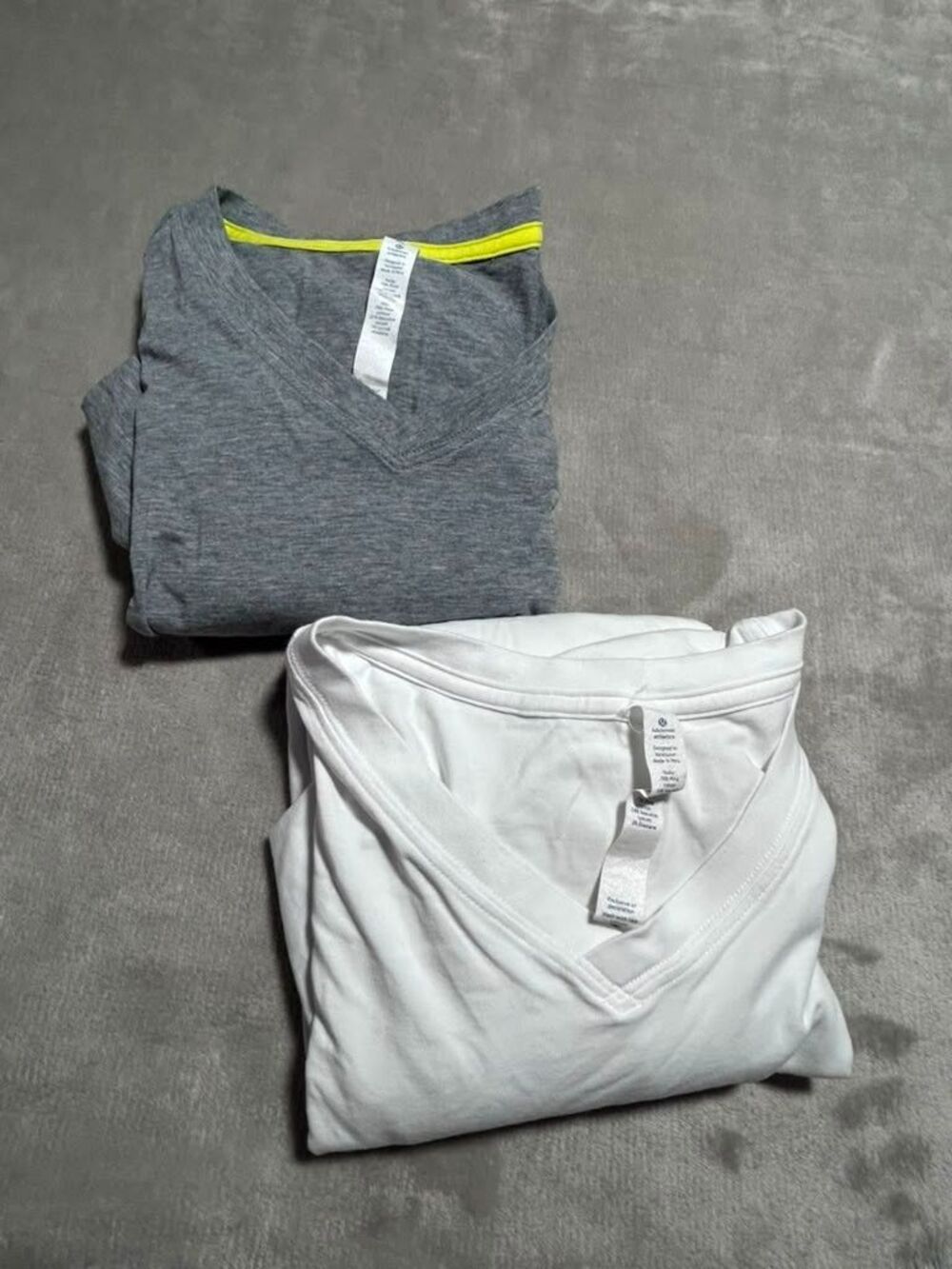 Lululemon V-Neck Shirt Men XL White Short Sleeve Athletic Tee Gym